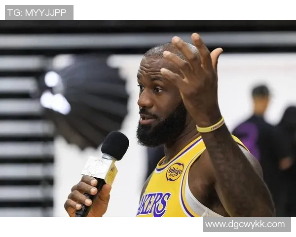 湖人队主帅确认詹姆斯将缺席最近五场比赛:詹姆斯缺席对球队的影响与应对策略